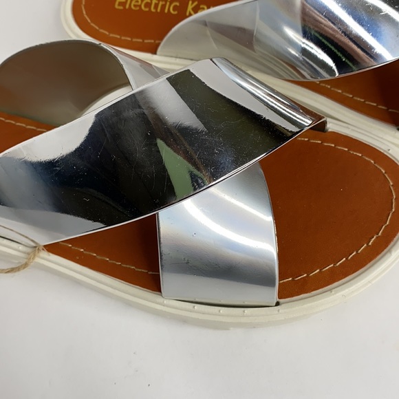 Electric Karma Silver Bickle Slip On Sz 7 NWT - Picture 9 of 10